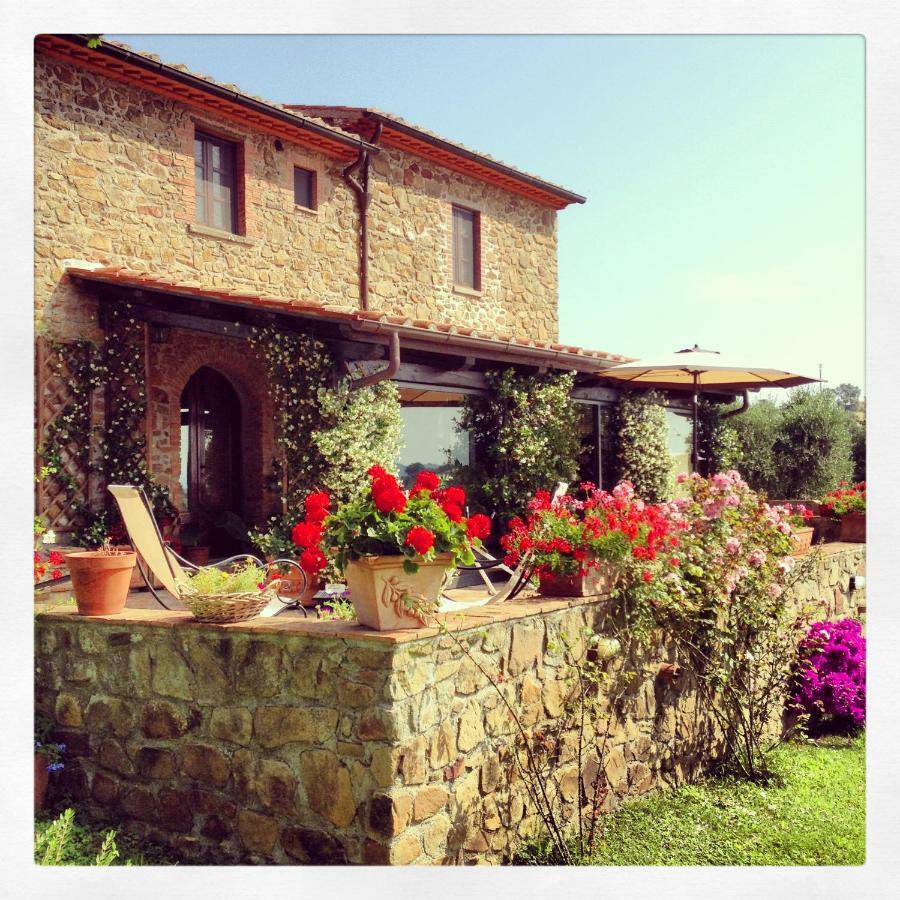Casale Giacomini Bed & Breakfast Manciano Exterior photo