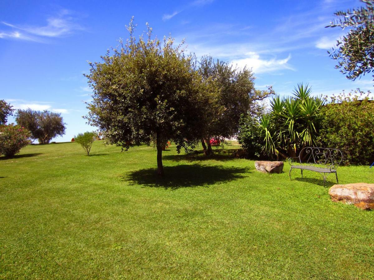 Casale Giacomini Bed & Breakfast Manciano Exterior photo
